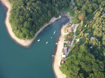 Štátny podnik SVP po voľbách na Domaši rozpredáva pozemky pri vode
