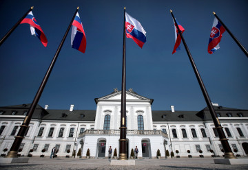 Voľba prezidenta adresa pre nahlasovanie členov volebnej komisie a žiadosti o voličský preukaz 