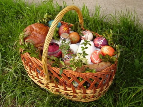 Svätenie Veľkonočných košíkov v prístave lode Bohemia 