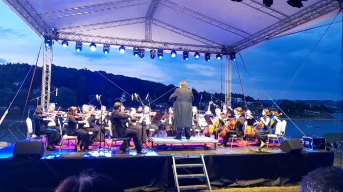 Pražský orchester.jpg (51 KB)